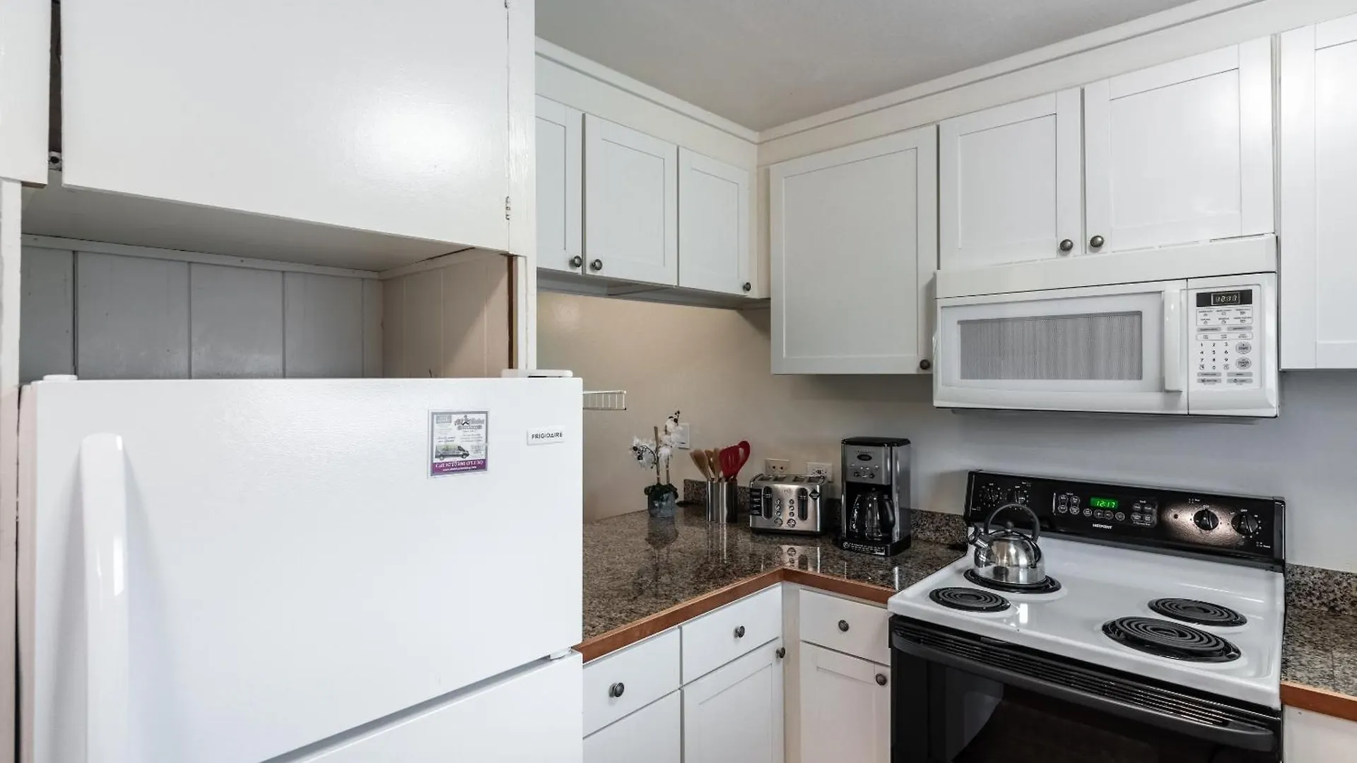 Amazing Honokowi Maui Beach Condos In Lahaina Aparthotel